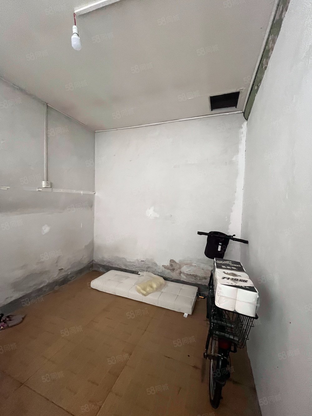 方家胡同小區(qū)1室1廳0衛(wèi)11㎡南226萬