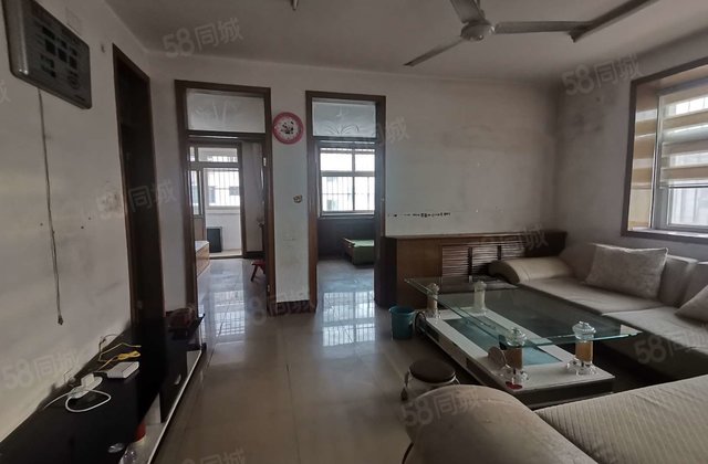 眼科医院 柳泉花园 中层 边户了火车站旁 有车位 不临街