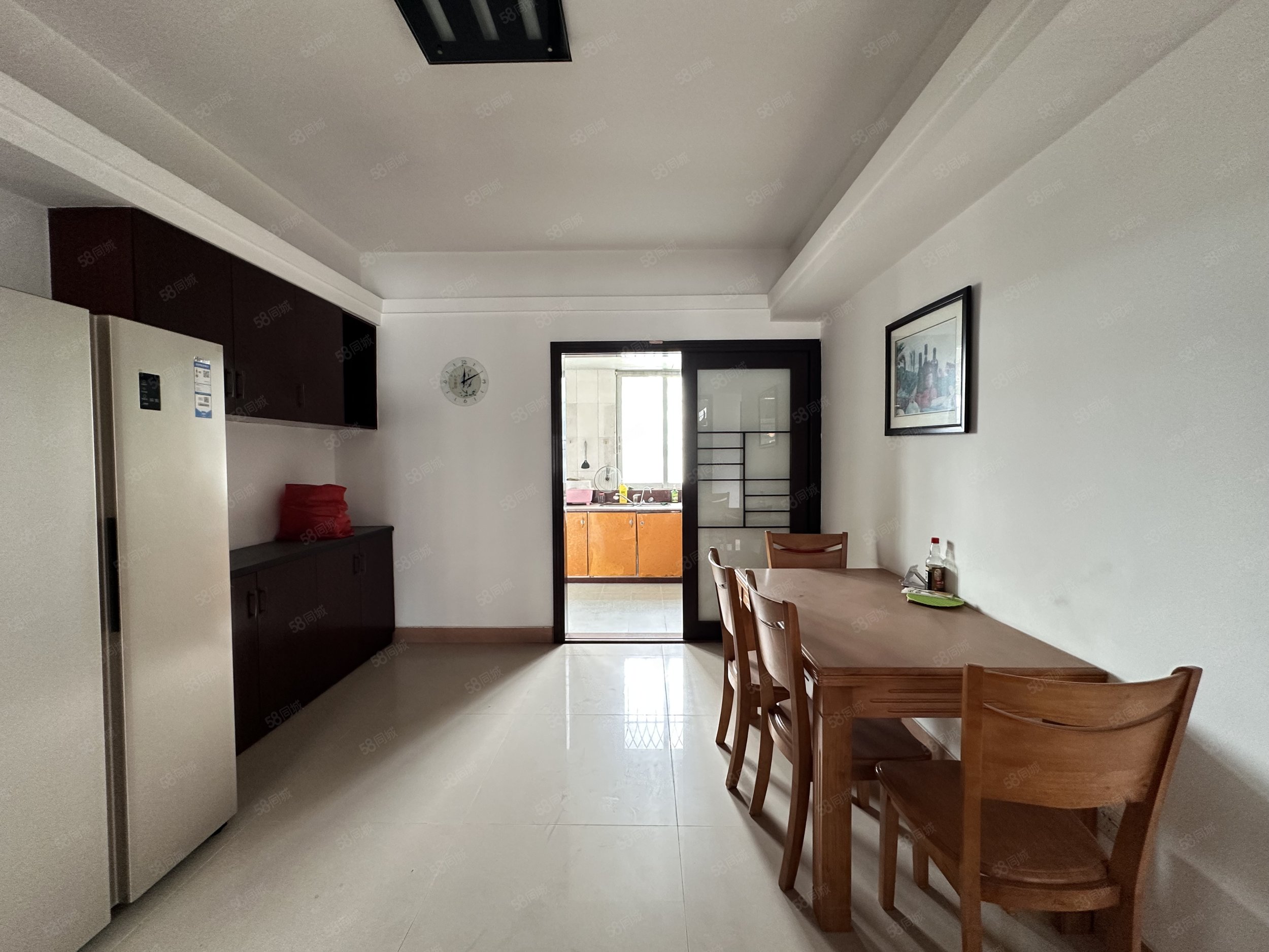 彩虹花园3室2厅2卫147㎡南北68万