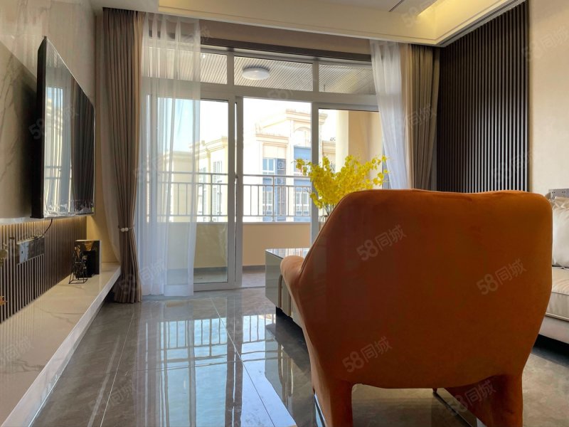 天邻山水南区3室2厅2卫103㎡北106万