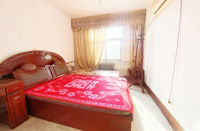 七中附近 三居室 19.8万