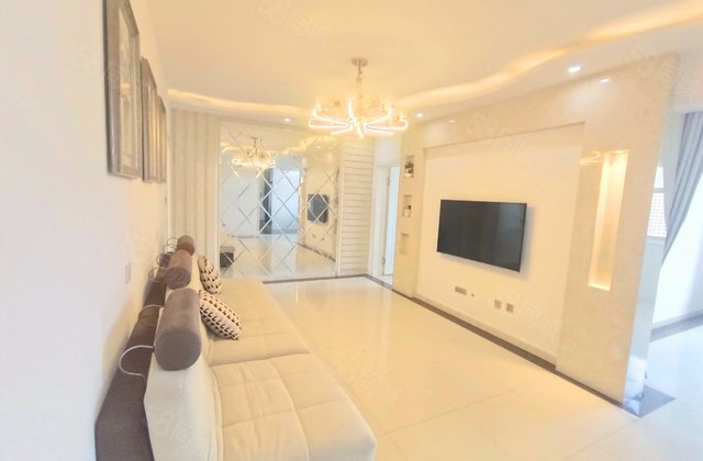 法国小镇2室2厅106.45㎡58.8万二手房图片