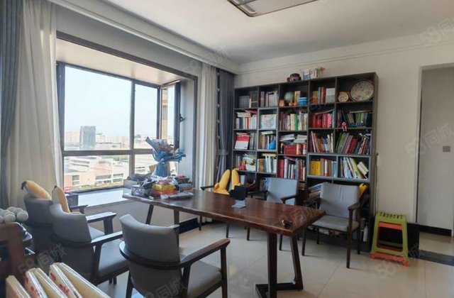 孟达B2区，松桂路一实验，中间楼层104平精装修，证满两年