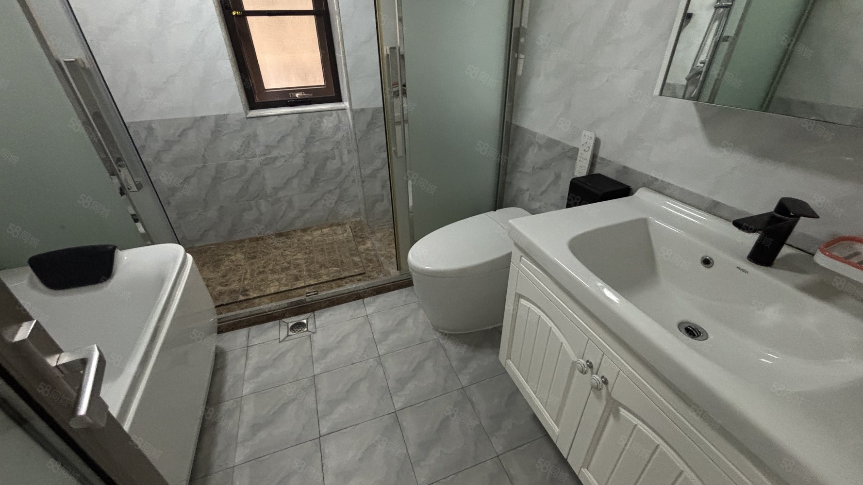 天屿花城((别墅)6室2厅6卫396㎡南北336万