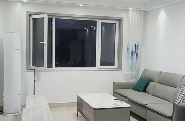 公园 大润发 精装新房未住 王卷帽边户 125平99万带车储