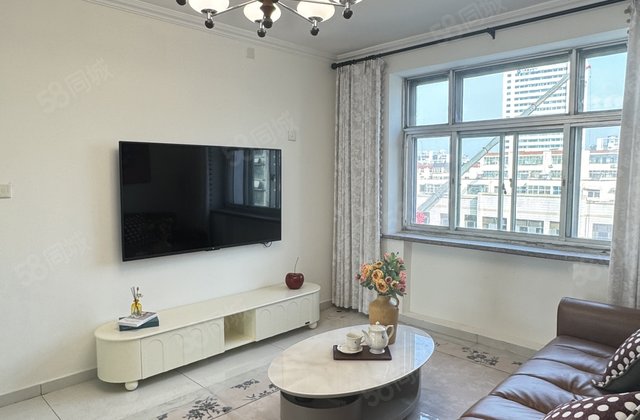 湖边，59.9 万  必卖好房，户型方正，采光好，房东急售