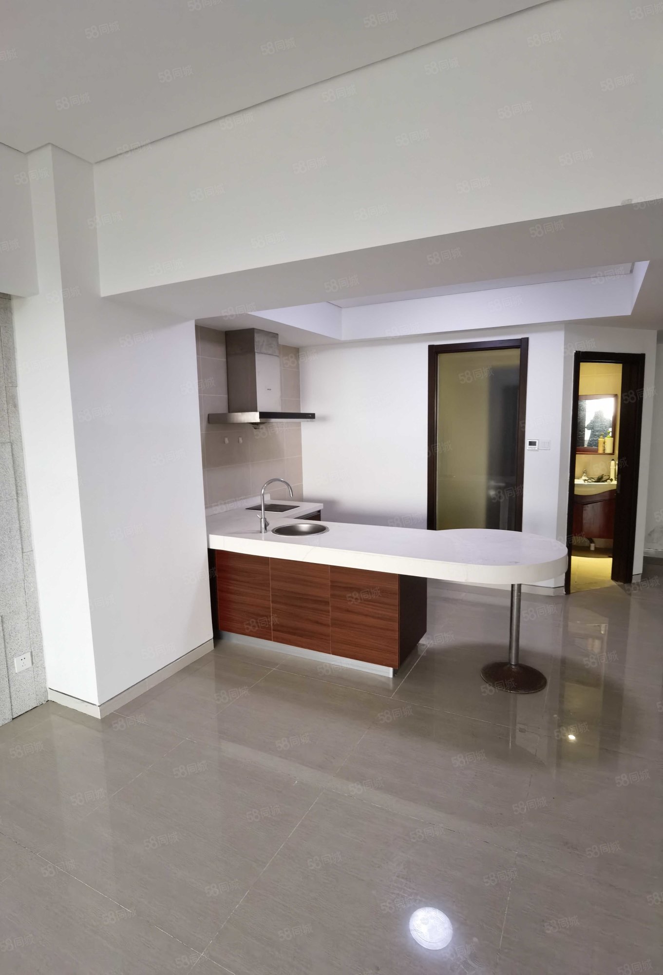 澄迈大洋公馆海景公寓1室1厅1卫85.21㎡南北80万