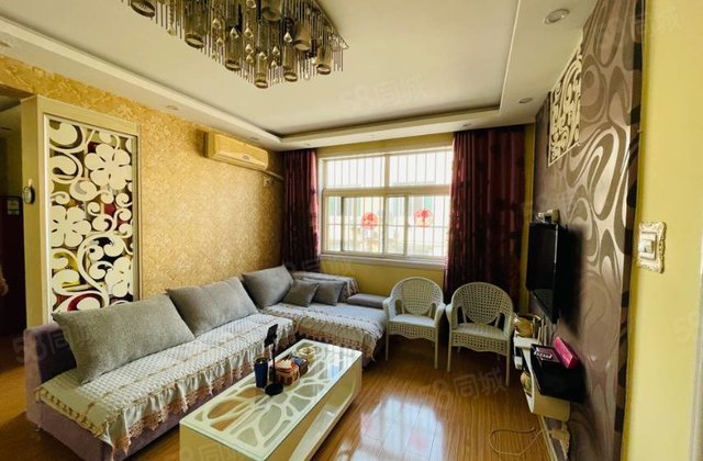 市中心 汽车站 万达附近 49 萬拎包入住南精装地暖  带储