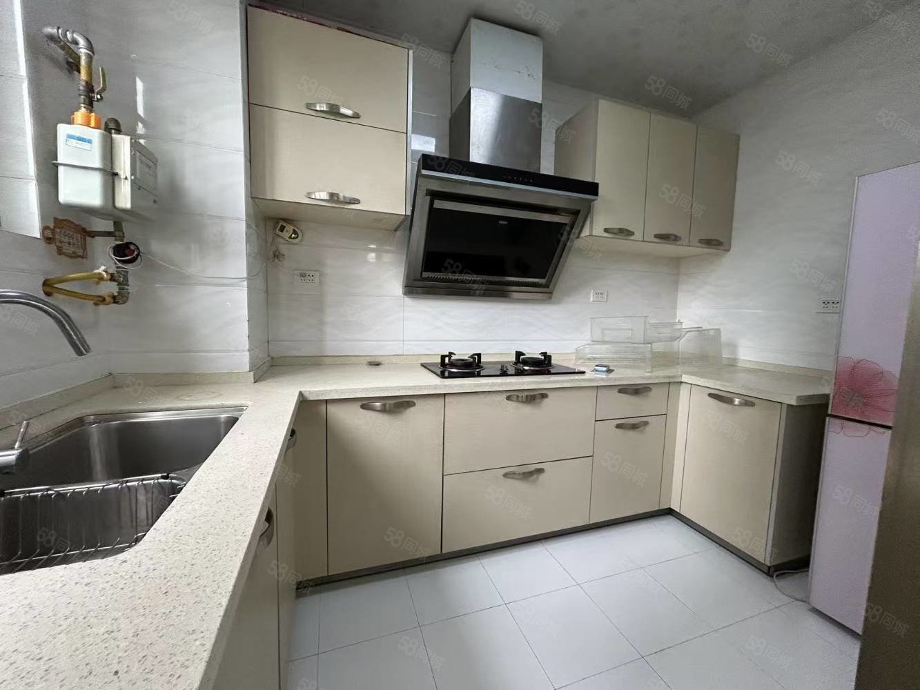 中润金桥郡3室2厅2卫117㎡南北71万