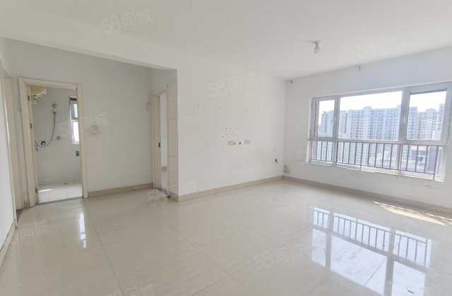 市民文化中心 房龄新 交通便利 南北通透 有电梯 精装好房