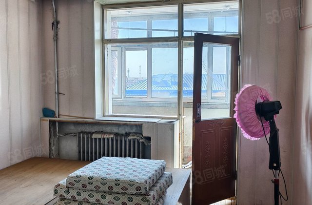 八百垧九区2室1厅28㎡2.3万二手房图片