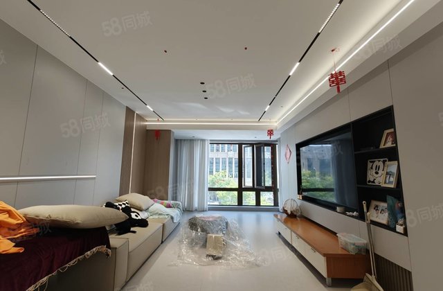 云樾观岭3室1厅132.04㎡237万二手房图片