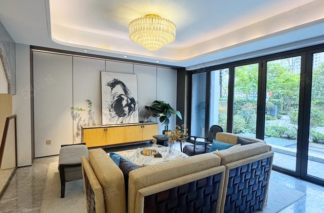 悦府星台4室2厅139㎡188万二手房图片