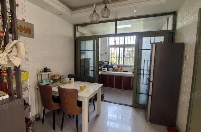 急售，水岸新城3楼，东边户精装修全名户型带，全屋家具家电，