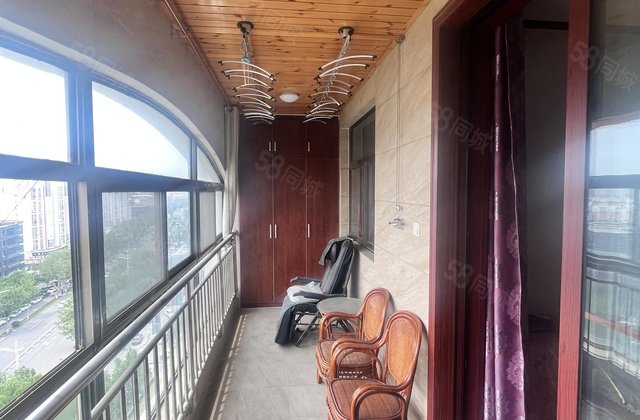 急售 123万 123万 市医院附近 三叶草户型 带车储