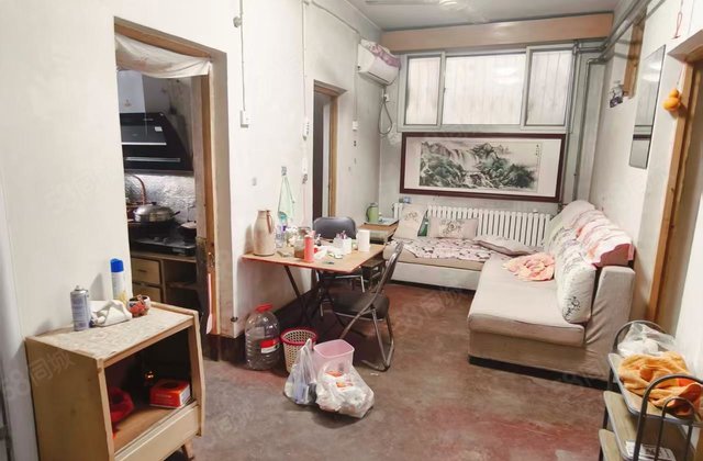 区环保局家属院 出行方便 南北通透 近医院 得房率高