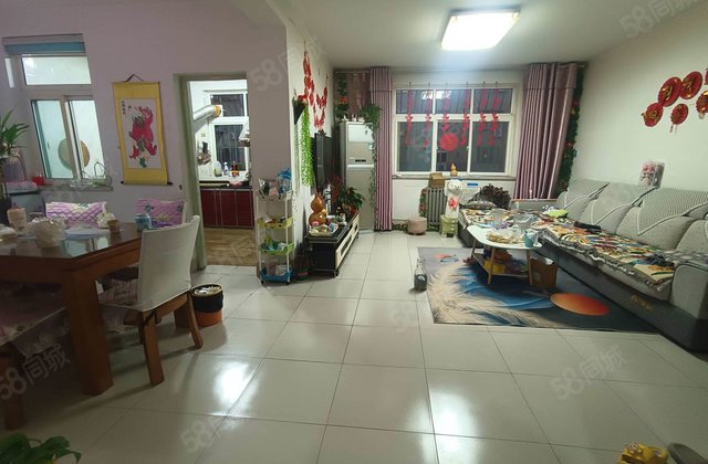 阳光 实验 三里铺 教师新村 中层  停车方便 小区干净整洁