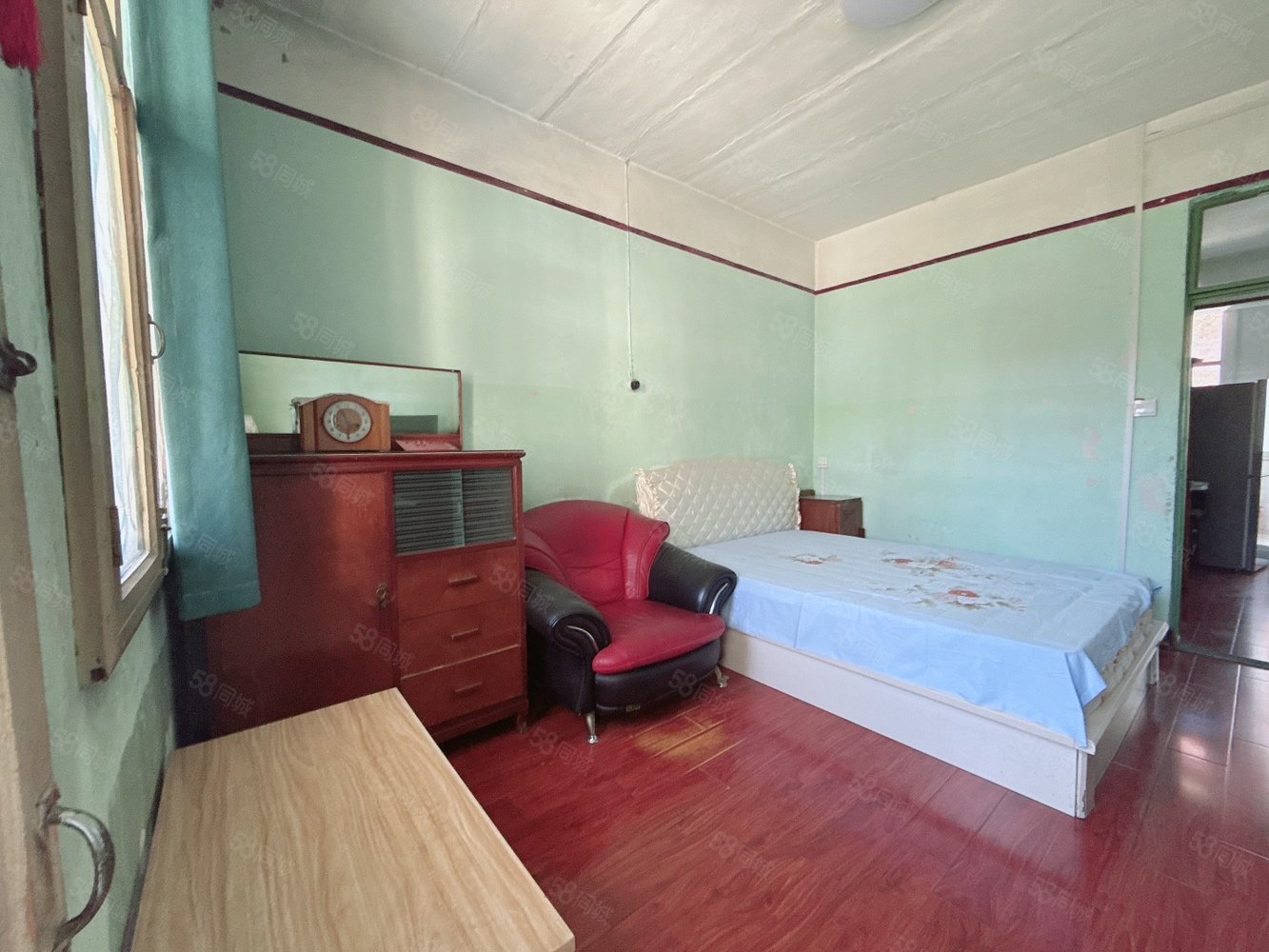 沿河小区2室2厅1卫75㎡南北25万