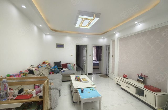 近医院 小三居 交通便捷 商品房 带电梯 商圈成熟