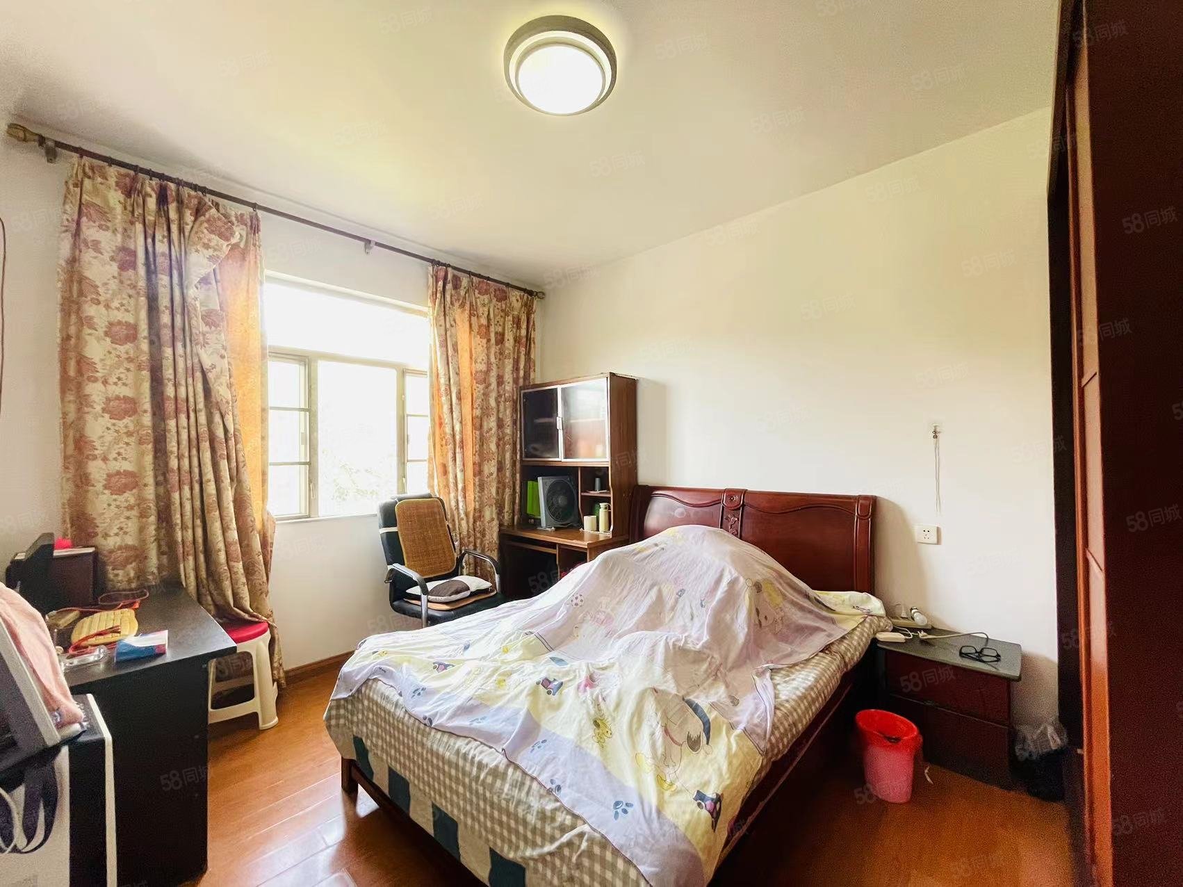 碧桂园翠堤春晓4室2厅2卫136.67㎡南49.9万