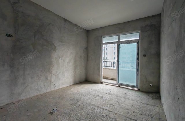 常隆花园2室2厅1卫82㎡南北38.8万