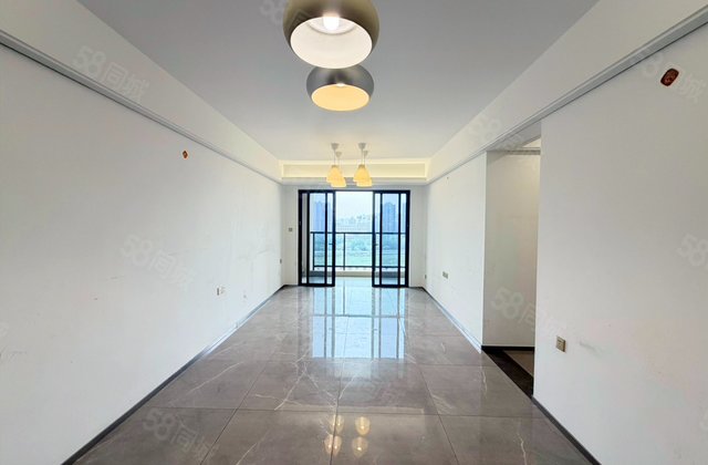 怡翠尊堤3室2厅92.28㎡156万二手房图片