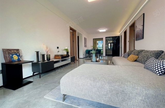 万宁国瑞城3室2厅106㎡126万二手房图片