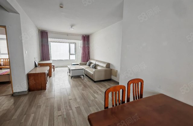 锦绣学府！三室两卫自己随意装带车储 还有30楼毛坯未住120