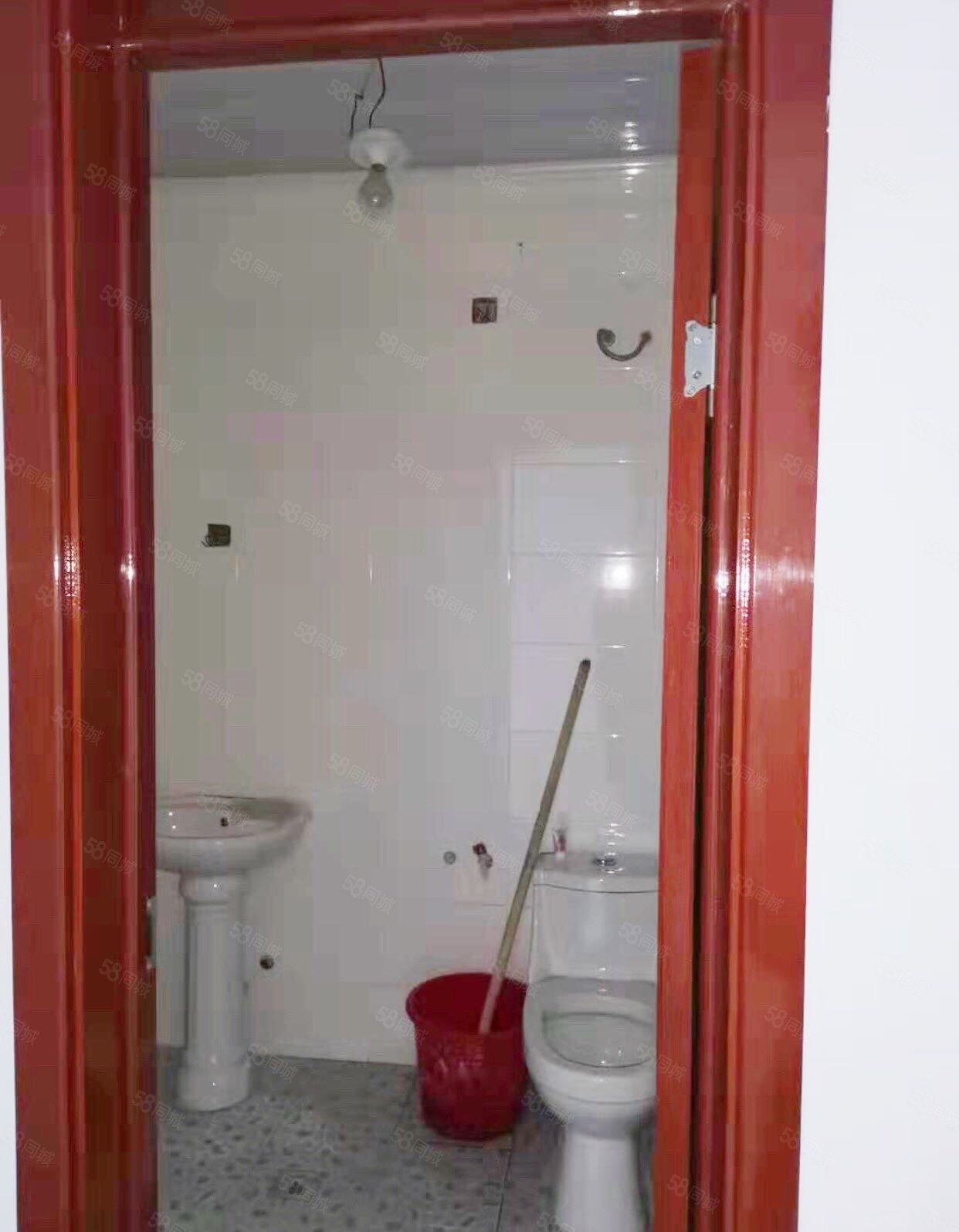 左岸香槟2室2厅1卫91㎡南24万