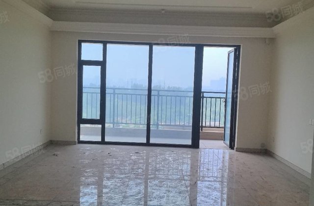 开发区190平，4室3卫，观景楼层，南向无遮挡