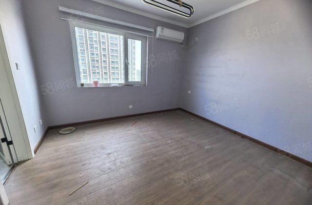 云创中心   公寓    诚心出售    有钥匙   随时可