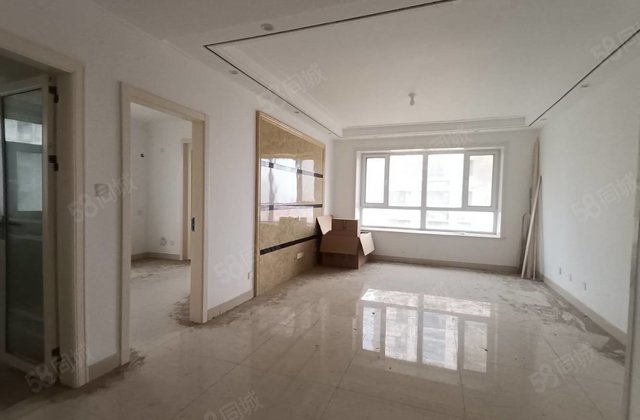 低价出售    金柱绿城 颐馨园精装好房 带车位储藏室有电梯