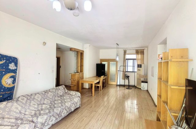 保利花园(东区)4室2厅131㎡185万二手房图片