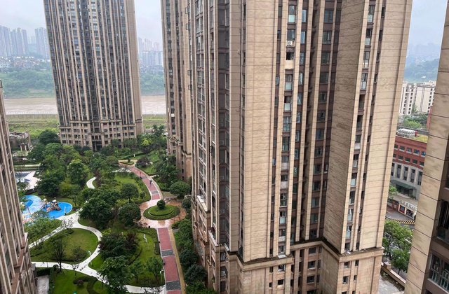 渝富滨江首岸(商住楼)2室1厅43.23㎡42万二手房图片