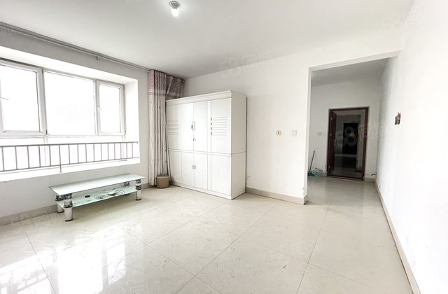 急售 二中 东临 金柱大学城 四居室 免大税 送车位储藏室