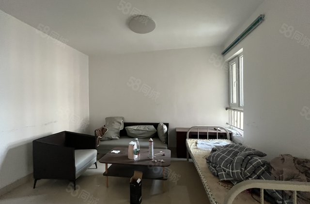 走一手陈口家园！大三室！没有连廊！有储藏室！中间楼层