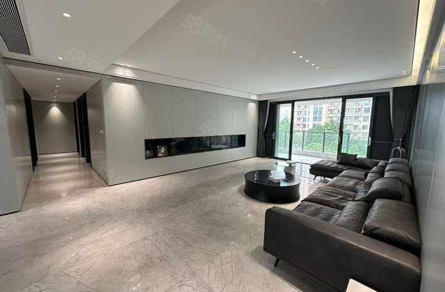 皇庭水岸二期5室2厅252㎡428万二手房图片