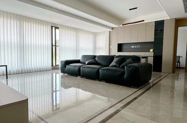 公园大道上峯3室2厅134.95㎡255万二手房图片