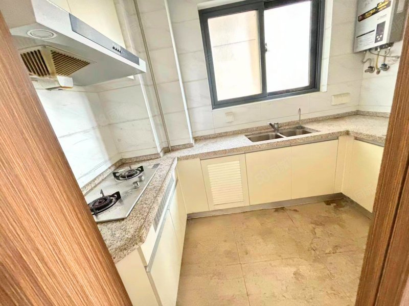 【10图】110万 真 格 夹边套 好楼层 采光好!