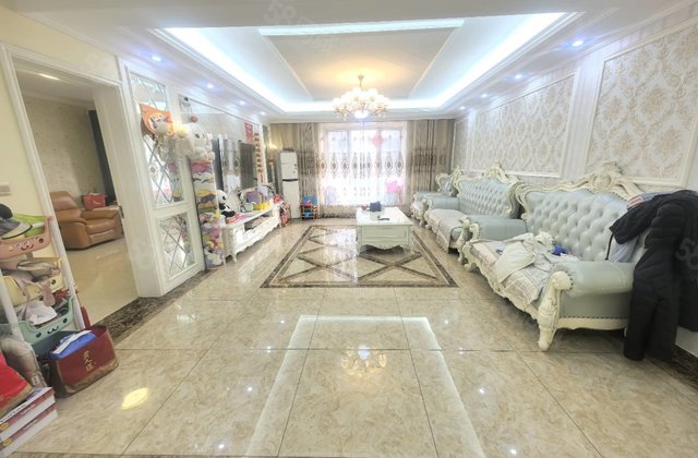 育红    月亮湾，丽水名都精装四居室大平层送车位免大税