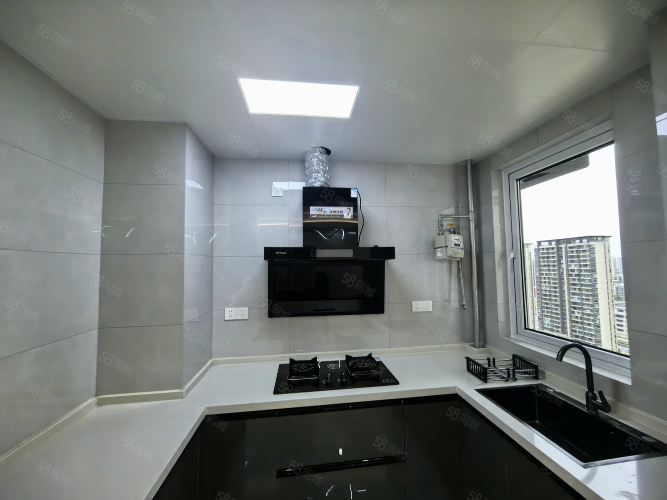 圣桦锦江天玺3室2厅2卫118㎡南北75万