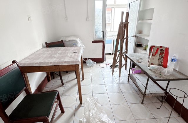 文轩 一中 外国语附近 单位家属院 三居 停车方便