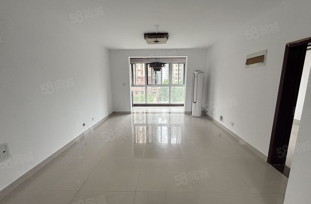 书香东郡 三居双卫 车位储藏室 三叶草户型 看房有钥匙