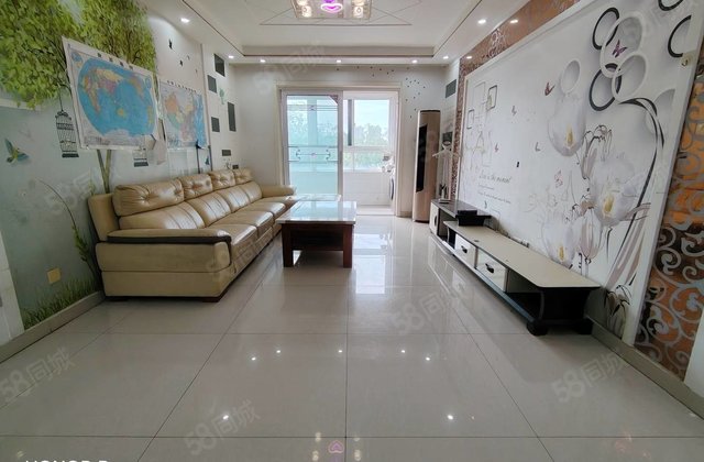 急售楼龄新 三叶草户型 送车位和储藏室 低密宜居 南北通透