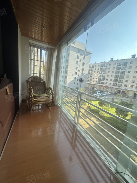 西苑小区盛景苑3室2厅2卫123㎡南北59万
