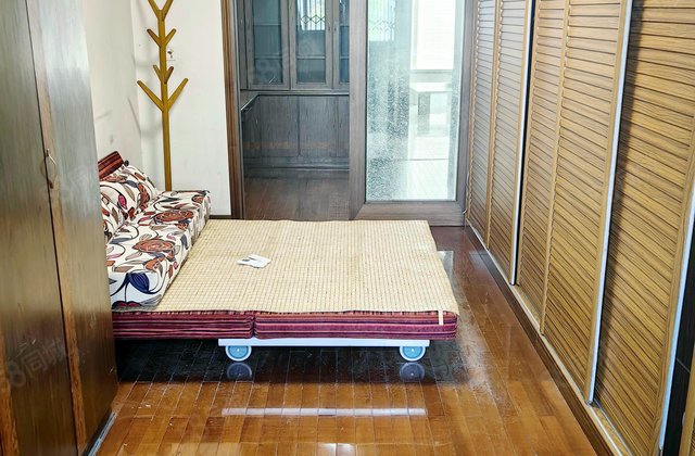 财政局宿舍(温江)4室2厅164.35㎡85万二手房图片