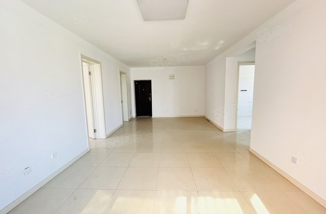 急售 光明   七中 三室送50平车库 东边户 阿尔卡水晶城