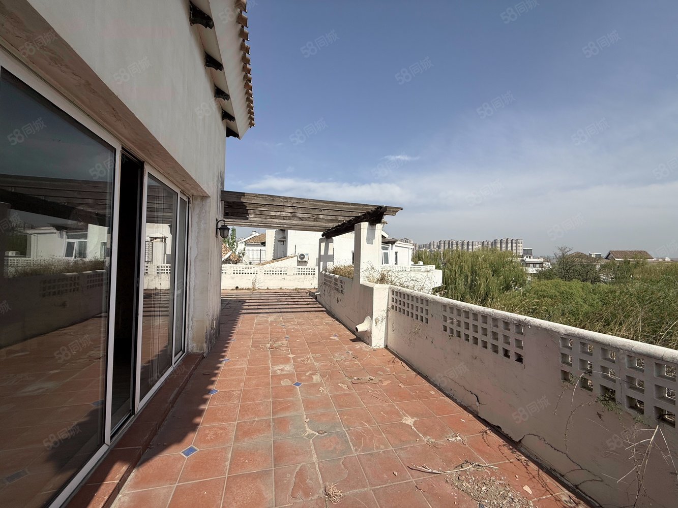 贏海莊園5室2廳3衛(wèi)335.61㎡南北1360萬