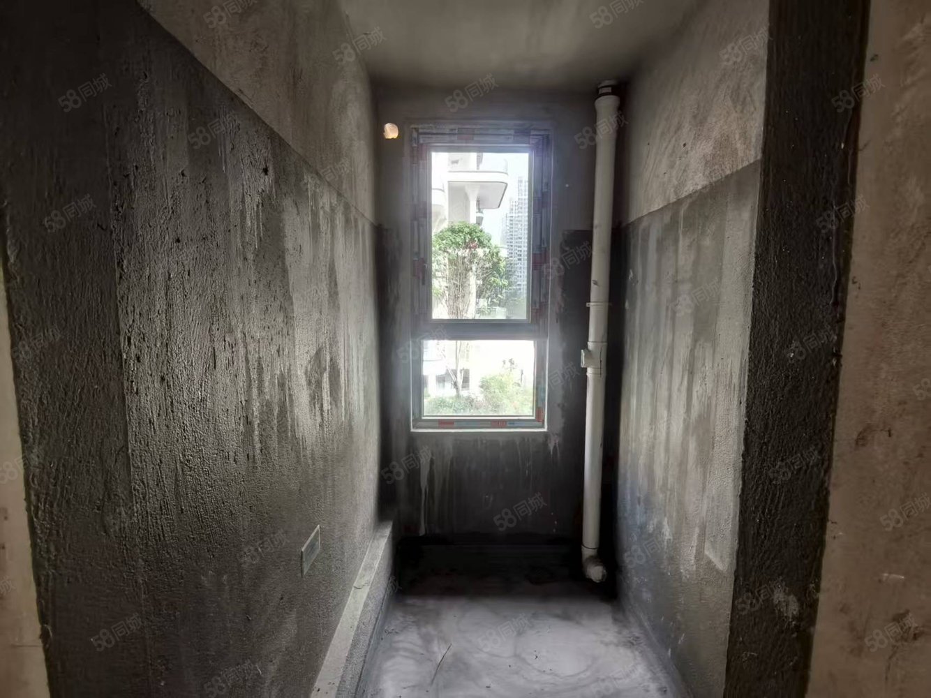 国瑞麓林府4室2厅3卫143㎡南北139.9万