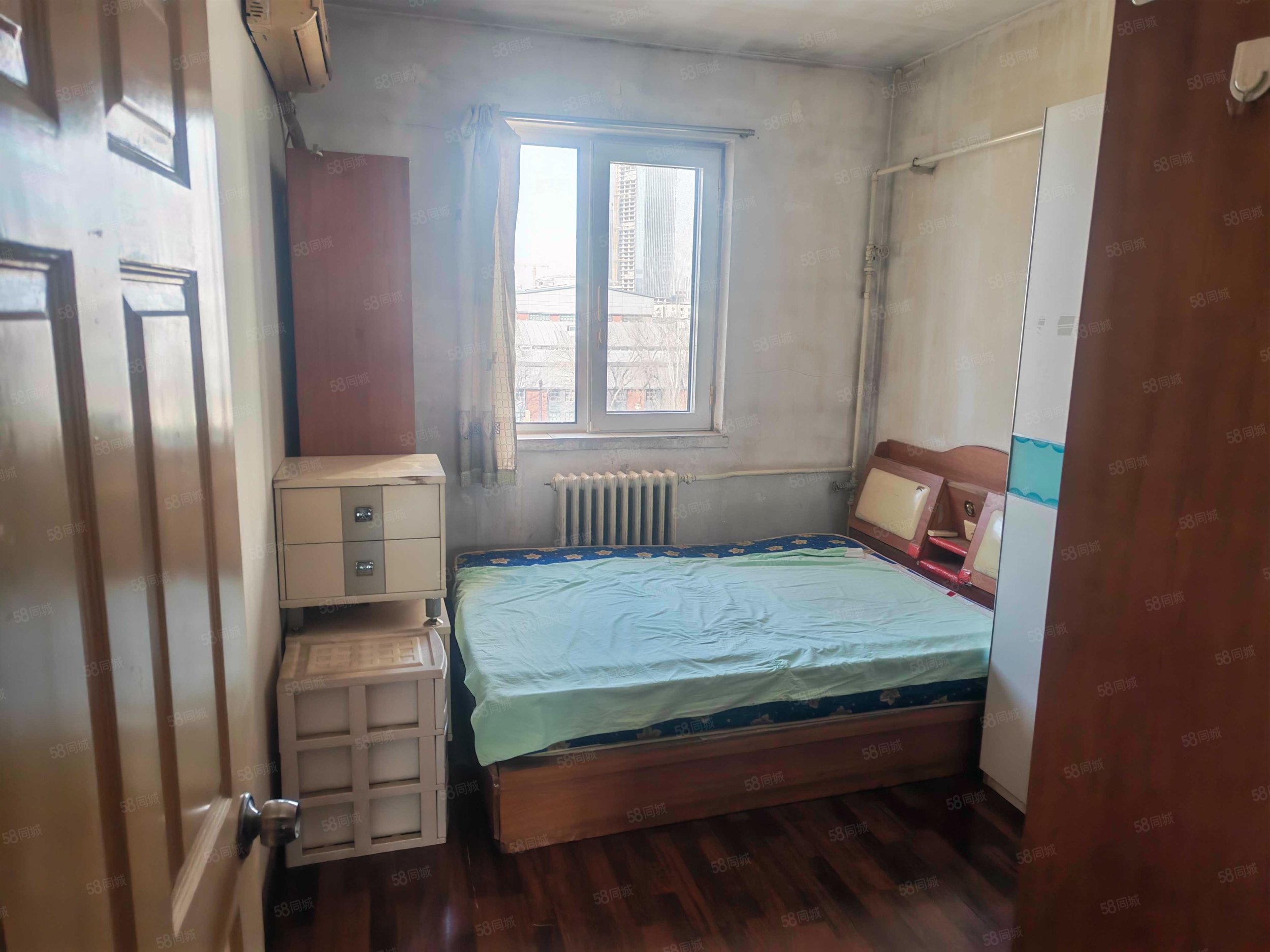 北小園1室1廳1衛(wèi)67.22㎡南180萬